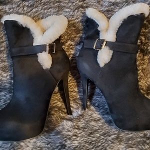 Brand new cute booties